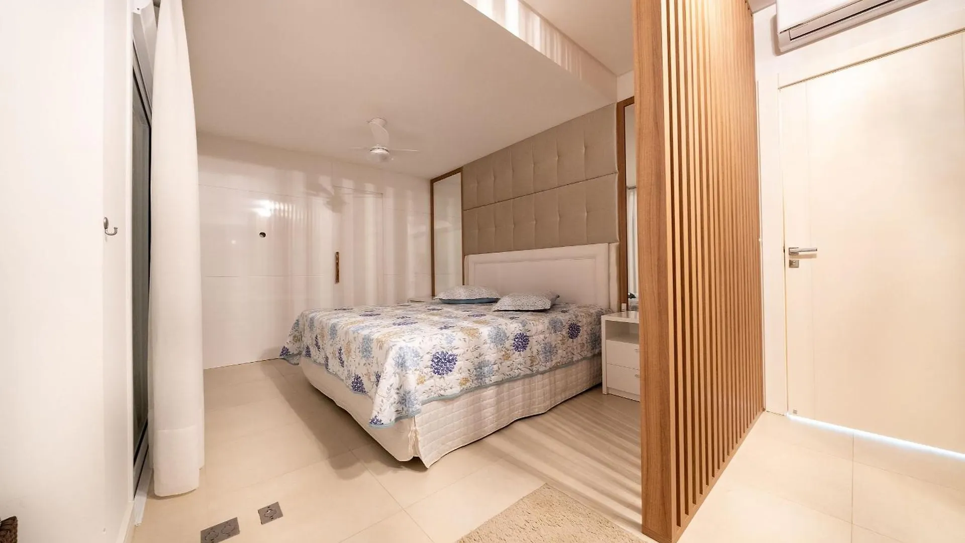 Appartement 161 - Cobertura De Luxo Com Vista Mar Em Mariscal à Bombinhas
